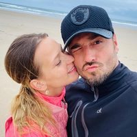 Luego de desconectarse de las redes, David Bustamante y Yana Olina vuelven y muestran el final de su