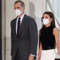 Marcando tendencia: las canas de la reina Letizia revolucionaron Madrid