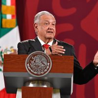 AMLO critica al gobierno de EU por financiar a organizaciones “golpistas” en México