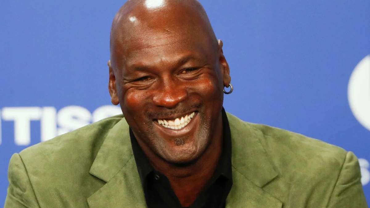 Michael Jordan dona 10 mdd a un centro médico de Carolina del Norte en honor a su madre