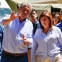 Figueroa y Bullrich supervisaron los incendios en Neuquén y agradecieron el esfuerzo de brigadistas y fuerzas de seguridad
