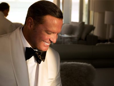 Triste y en un yate: Luis Miguel celebra sus 50 años