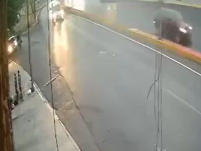Captan el intento de secuestro de una mujer en Monterrey (Video)