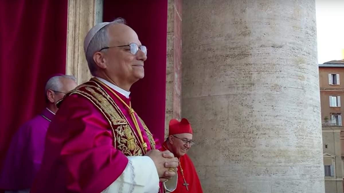 Robert Pevost es el nuevo Papa