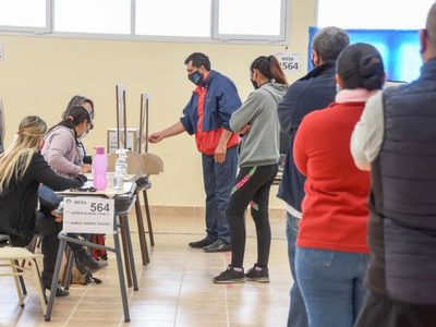 Confusión durante las elecciones: terminó de votar y se fue a su casa con otro documento
