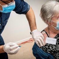 Dinamarca suspenderá su programa de vacunación contra el coronavirus: es el primero en hacerlo