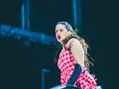 Rosalía no cobrará por concierto en el Zócalo, asegura Ocesa