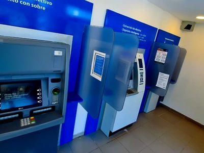 Presentan proyecto para llevar cajeros automáticos a barrios de Neuquén