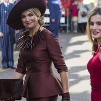La sacó de la foto: Máxima de Holanda hunde todavía más a la reina Letizia