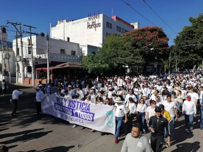 UDG marcha por el regreso de Miguel y todos los desaparecidos de Jalisco