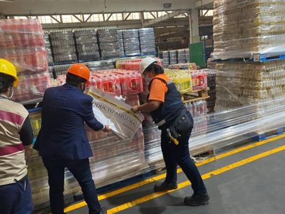 Cofepris asegura 112 mil 884 productos Peperami, Chaparrita y Barrilito