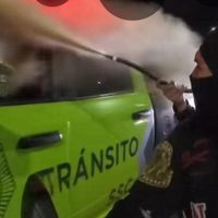 Motociclistas atacan con un extintor a agente de tránsito en CDMX (Video)