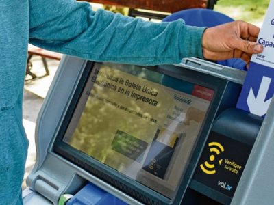 Por problemas con la Boleta Única Electrónica: extendieron el horario de las Elecciones en CABA