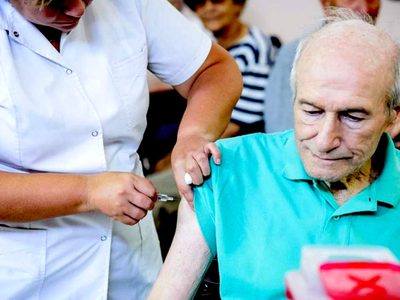 ¡Arranca la campaña de vacunación contra la gripe! Estas son las fechas que dispuso el PAMI