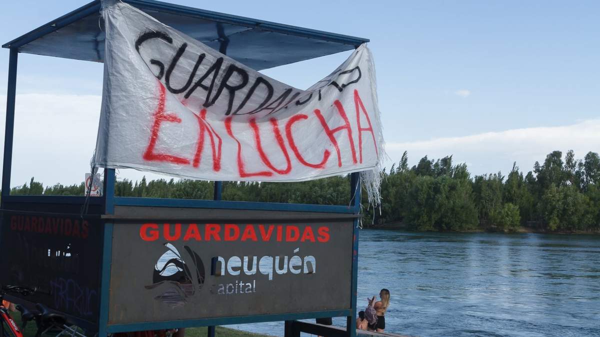 la protesta de los Guardavidas incluye autoacuartelamiento y trabajo sin materiales