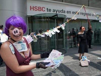 #PanamaPapers: Bancos se asocian con despachos para que ricos escondan sus bienes