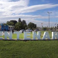 Entraron a robar a un hombre de Centenario y lo agarraron a machetazos
