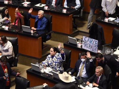 Sheinbaum felicita a senadores por la aprobación del “Plan B” de la reforma electoral de AMLO