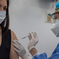 Coronavirus: cómo será la jornada de vacunación para este lunes