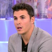 Kiko Jiménez ya agarró la onda de “Sálvame”: amenazó a uno de los colaboradores en plena programación