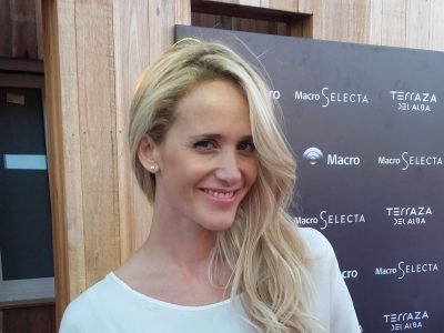 Con un desopilante video, Julieta Prandi presentó a su hermosa y graciosa mamá