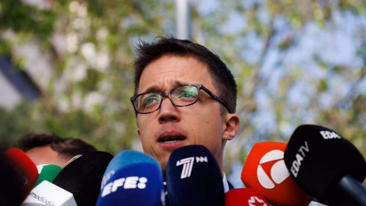 Íñigo Errejón podría enfrentarse hasta a 5 años de cárcel por la denuncia de la actriz Elisa Mouliáa
