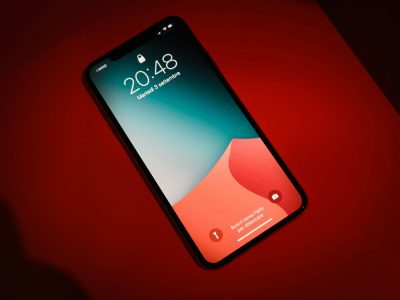Lanzan el primer celular biodegradable con IA integrada