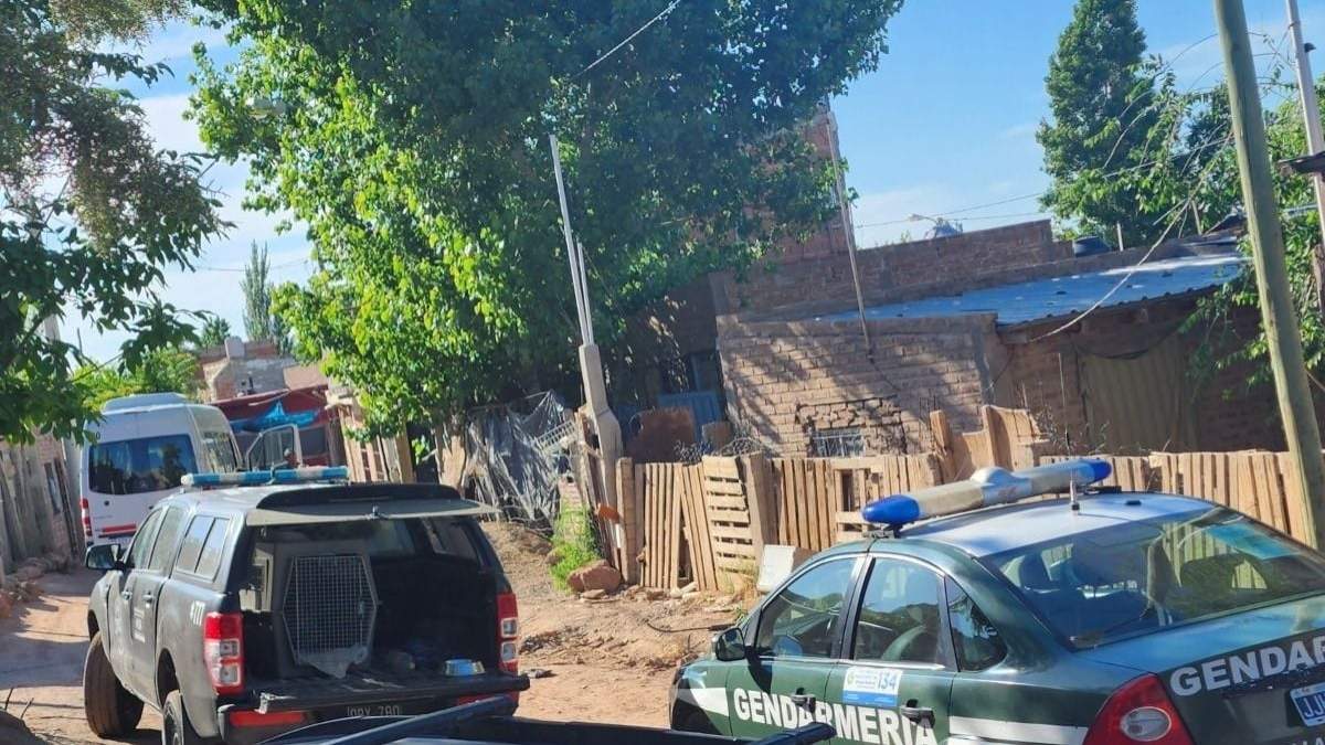 El operativo se realizó en diferentes barrios de Neuquén capital. Fuente (Neuquén al Instante).