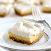 Cuadraditos de limón y crema: una combinación única, en una receta fácil e irresistible para quedar como un chef
