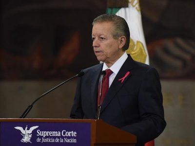 El ministro Arturo Zaldívar tiene desde el martes 5 el recurso sobre libros de texto para Coahuila