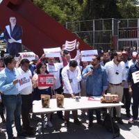 Equipo de Ebrard presenta a los “Marcelovers”, que lo promoverán en redes sociales