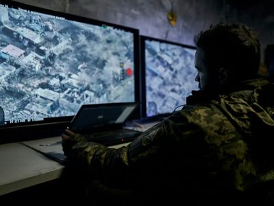 Ucrania hunde un submarino ruso e intensifica sus ataques de larga distancia