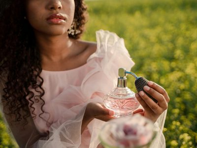 Estos perfumes con vainilla tienen todo lo que buscás: dulzura, elegancia y mucha duración