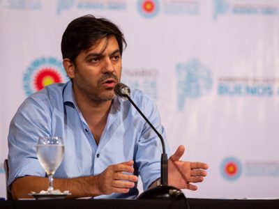 Carlos Bianco cruzó a Patricia Bullrich tras los incidentes ocurridos en Lomas de Zamora