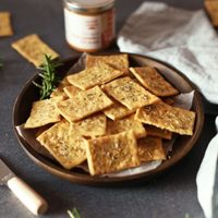 No tires el arroz que te sobró y hacete estas galletitas crackers con 2 ingredientes, súper ricas y en pocos minutos