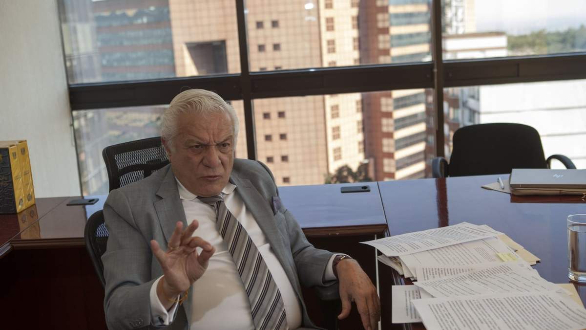 El profesor Raúl Eduardo López Betancourt