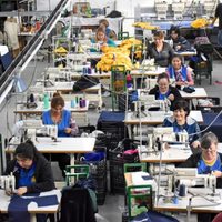 Trabajadoras textiles de Neuquén reclaman al gobierno que cumpla el acuerdo firmado hace 7 años