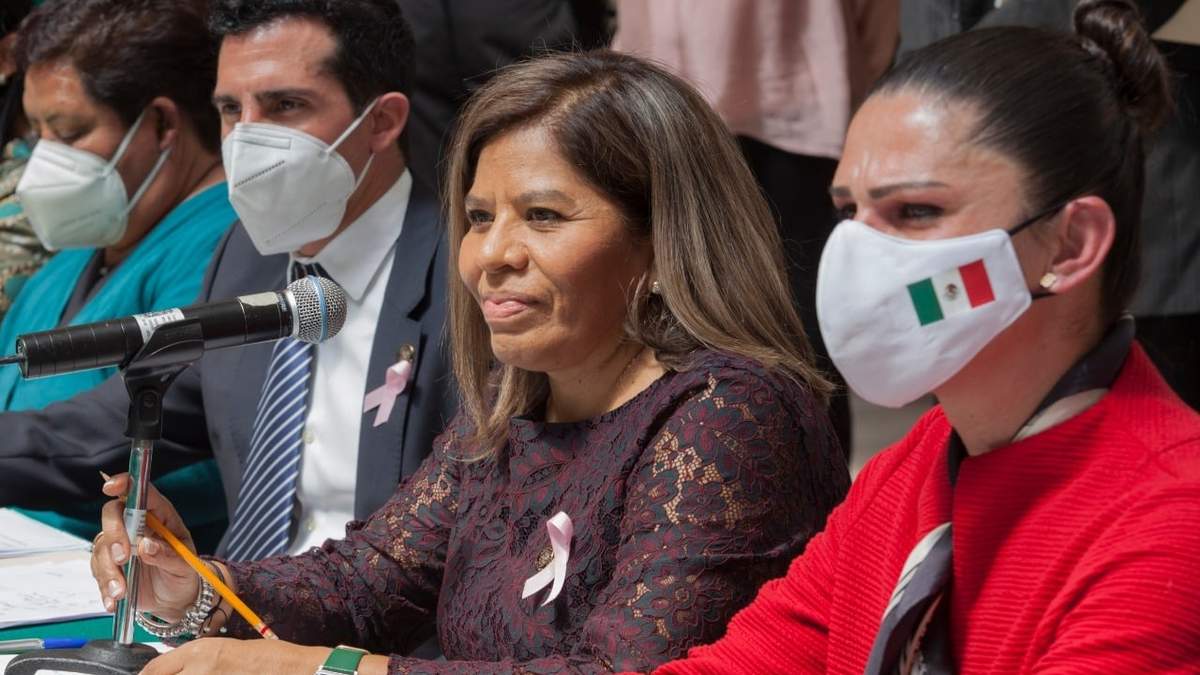 Ana Guevara en la instalación de la Comisión del Deporte en San Lázaro