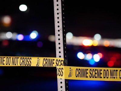 Al menos cinco muertos y 18 heridos por un tiroteo en un club LGBTQ de Colorado