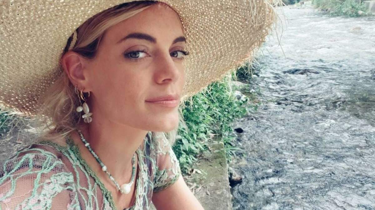En pandemia y con su hija, Emilia Attias vuelve a viajar. Fuente: (Instagram)