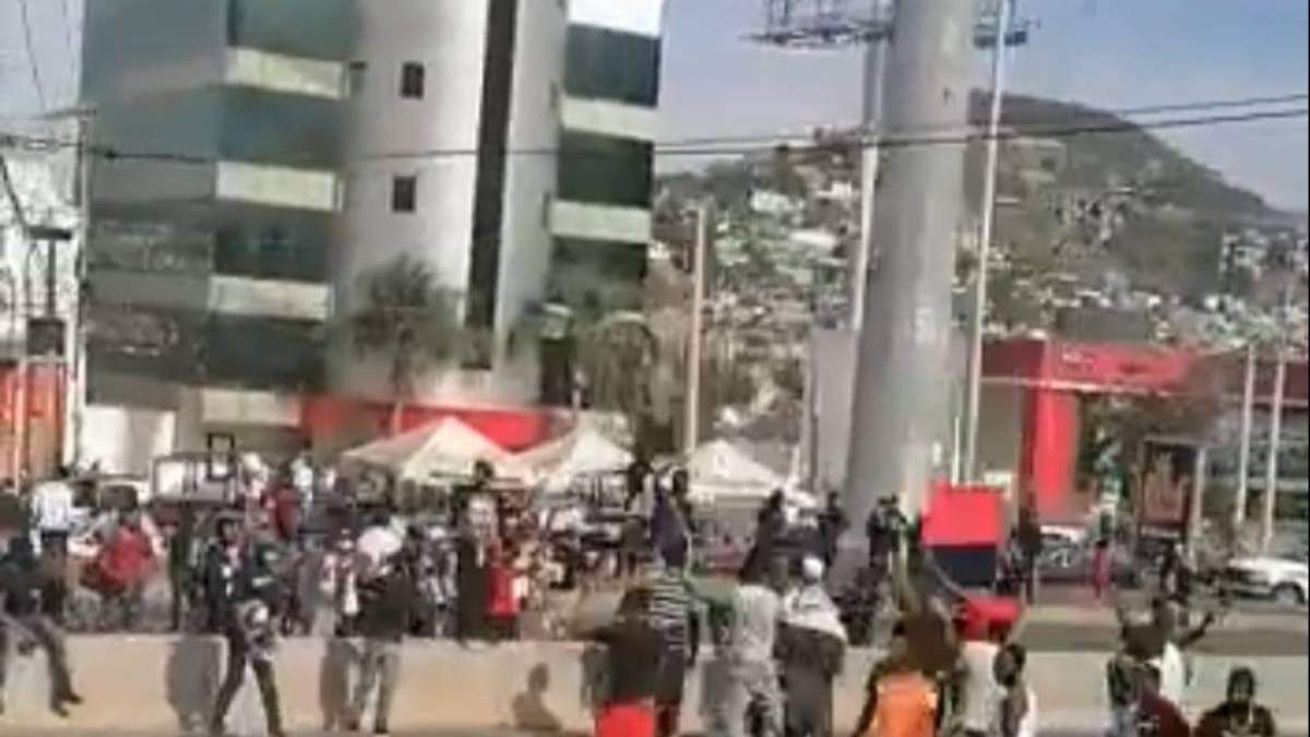Bloqueo en la capital de Nuevo León