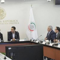Mikel Arriola y senadores buscarán erradicar la violencia en los estadios de futbol