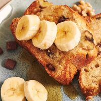 Budín de banana split: sin azúcar y con 3 huevos, prepará esta increíble receta para la hora de la merienda