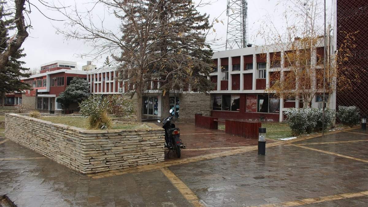 Municipalidad de Zapala, lugar de la firma del acuerdo con los  sindicatos. Fuente: (Daniel Signorile)