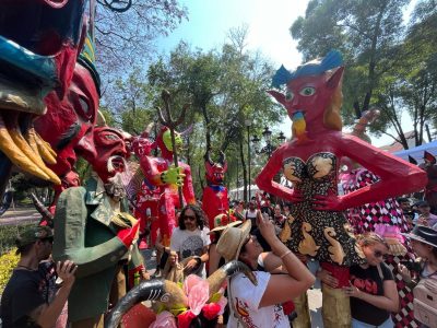 Para rescatar y proyectar la labor del cartonero, quemaron Judas en Santa María La Ribera
