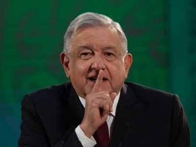 PRD denuncia a AMLO ante la FGR por injerencia electoral