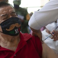 En un día, 577 muertos y 5 mil 977 contagios por covid-19