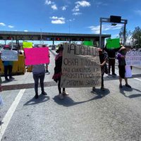 Indígenas toman caseta en Amealco en rechazo a obra municipal de 10 mdp