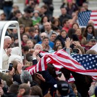 Llama el Papa a condenar la violencia tras atentados terroristas