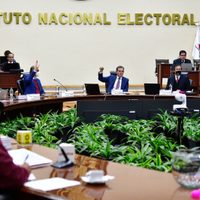 Funcionarios clave del INE renuncian mientras se aprueban las nuevas leyes electorales
